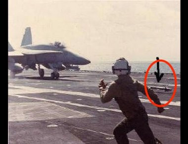 Βίντεο: Τα 10 χειρότερα ατυχήματα σε αεροπλανοφόρα